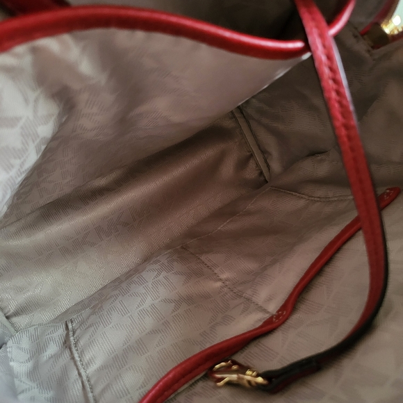 Michel kors studded bagpack - Picture 4 of 10